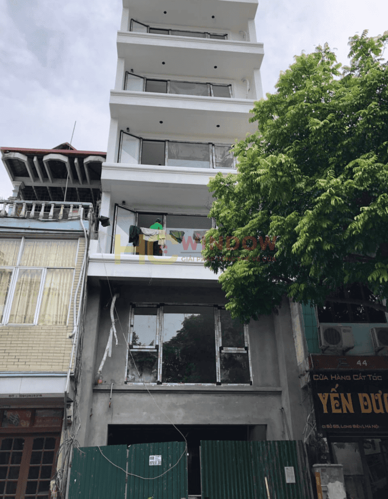 cửa nhôm xingfa nhà phố