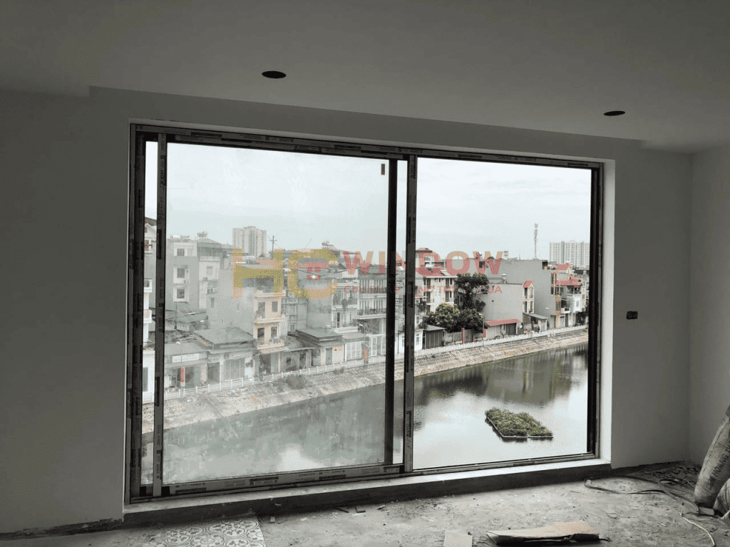 cửa nhôm xingfa nhà phố