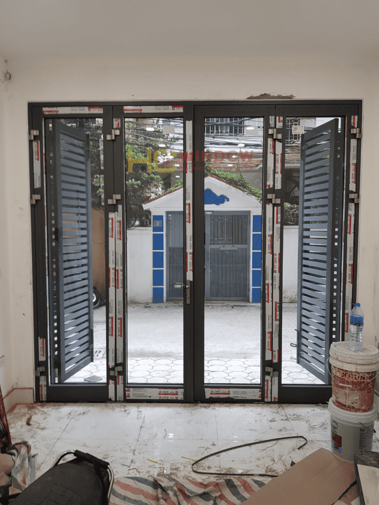 cửa nhôm xingfa nhà phố kính hộp